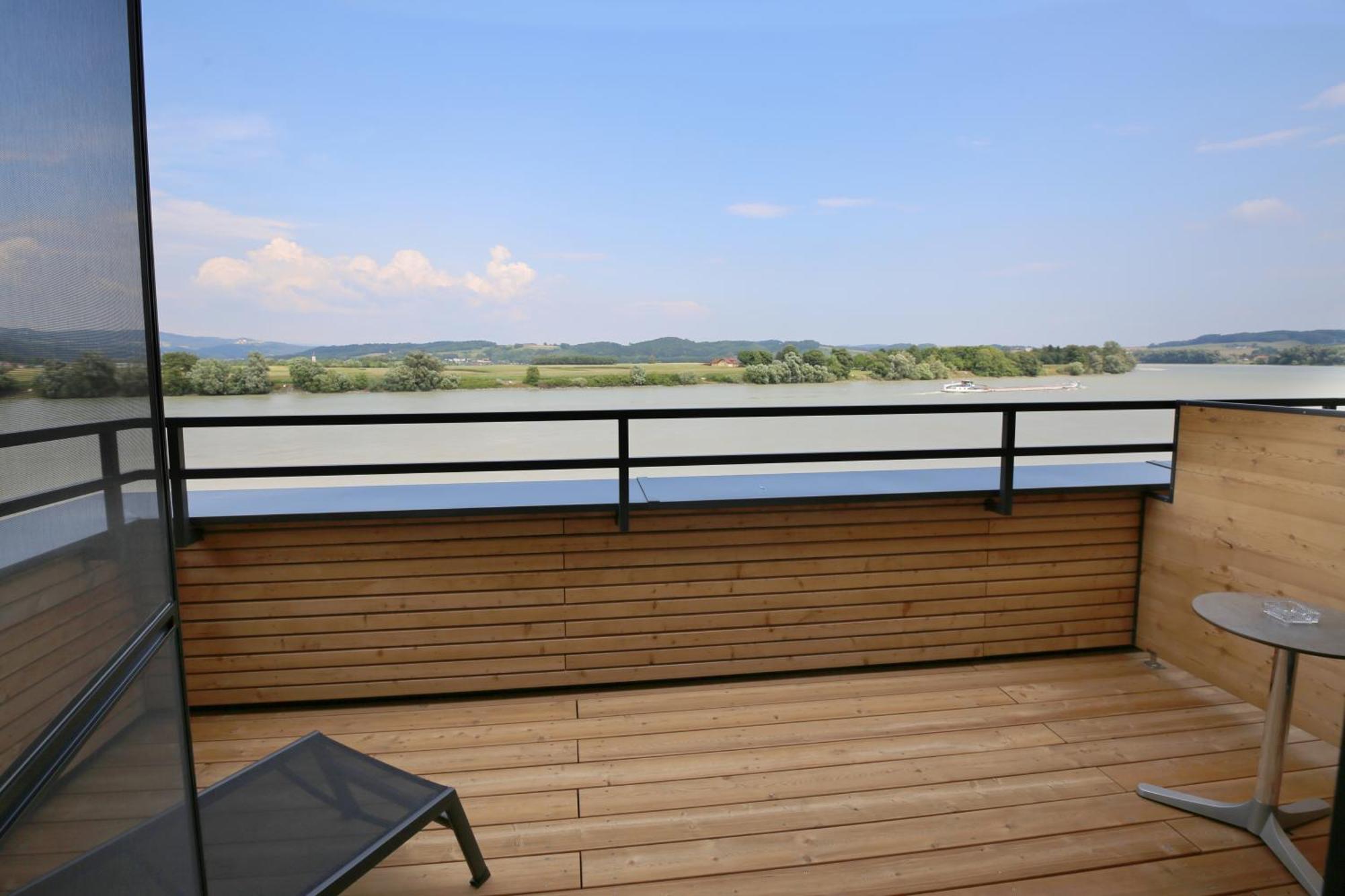 Donau Lodge Ибс-на-Дунае Экстерьер фото